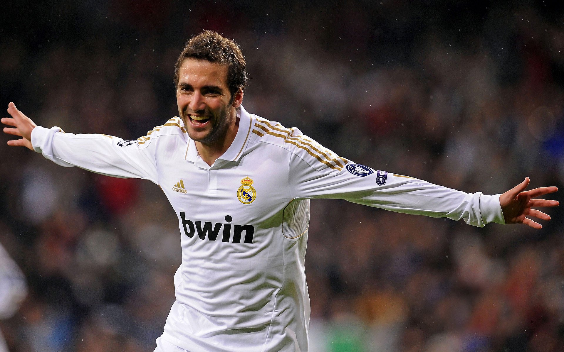 国际赛车联盟发布新规则,关注安全与节能,国际赛车大赛